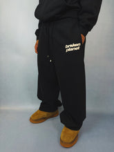 Load image into Gallery viewer, Star Logo Straight Leg Sweatpants