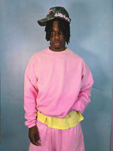 Load image into Gallery viewer, Star Logo Sunfaded Crewneck - Candy Pink
