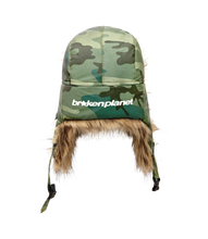 Load image into Gallery viewer, Reflective Star Camo Trapper Hat
